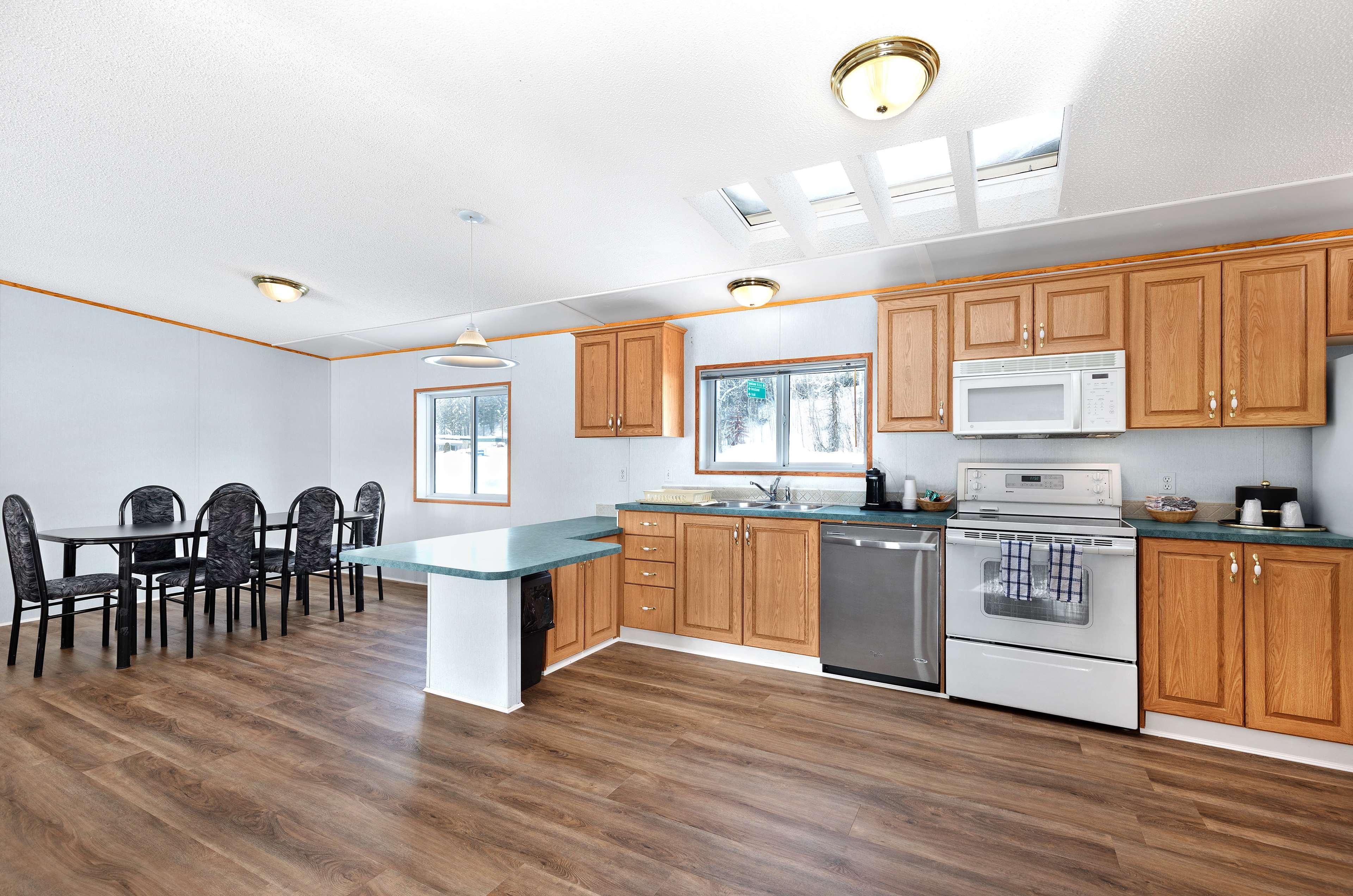Surestay Hotel By Best Western Rossland Red Mountain Room photo