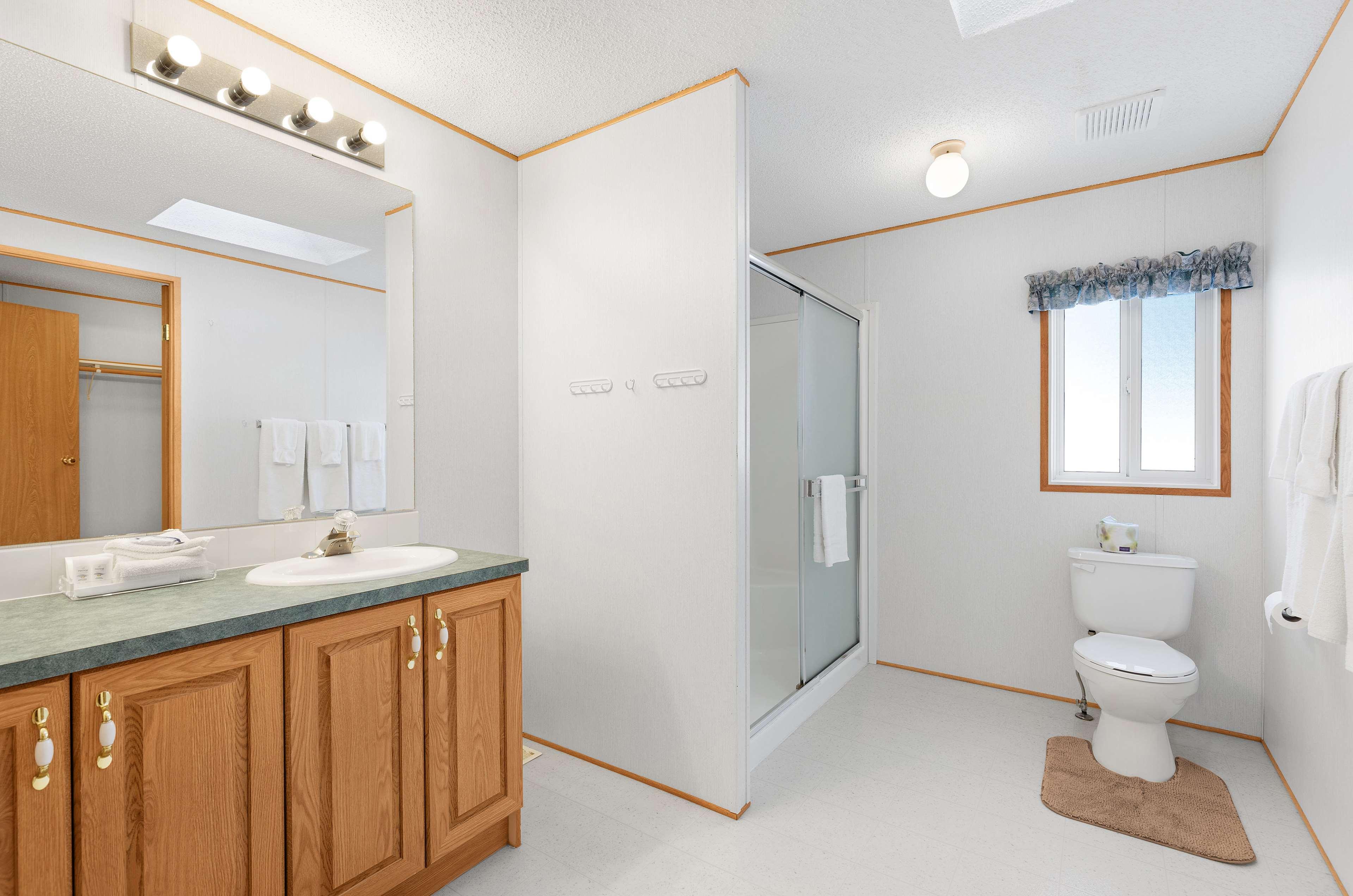 Surestay Hotel By Best Western Rossland Red Mountain Room photo